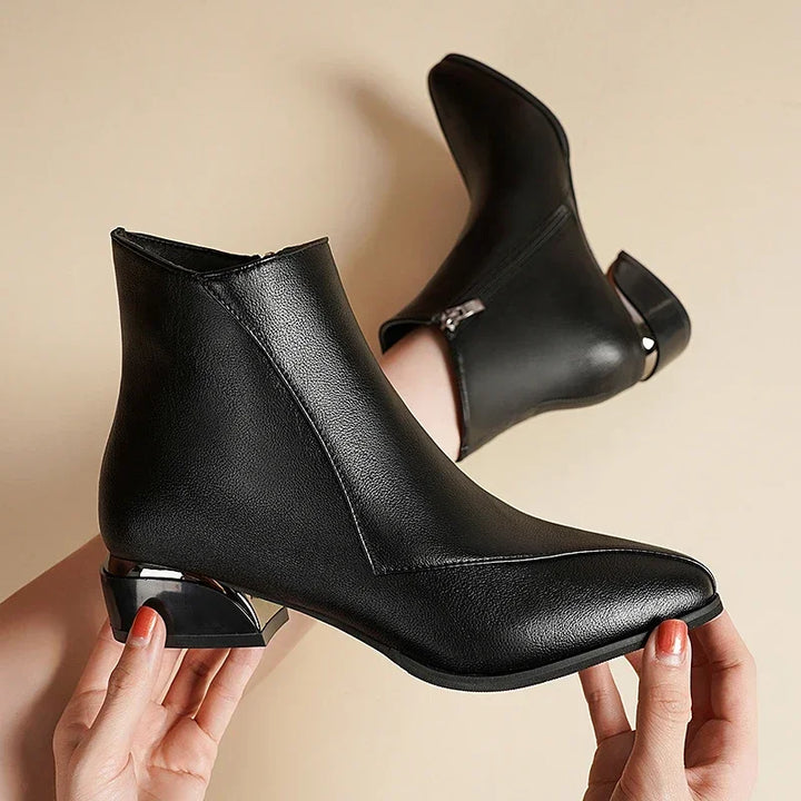 NORAH - LOW HEELED BOOTS