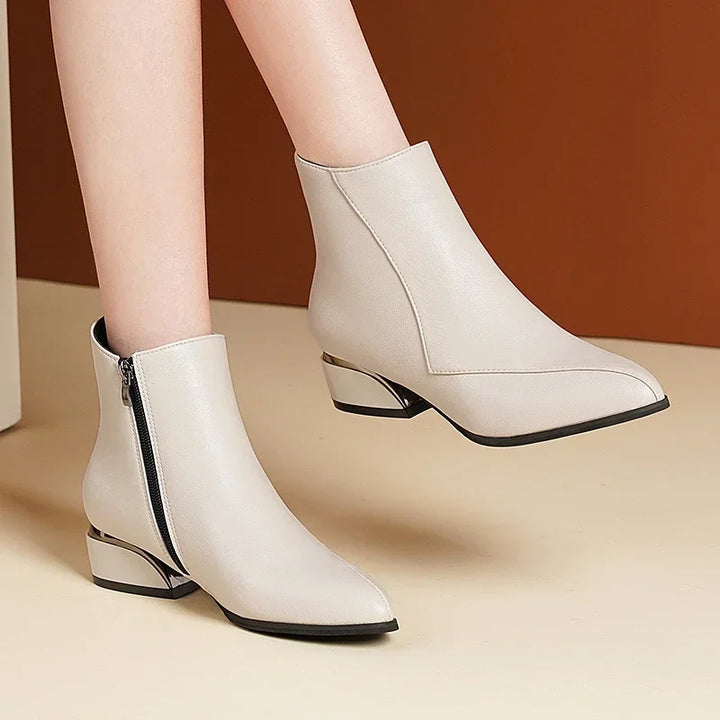 NORAH - LOW HEELED BOOTS